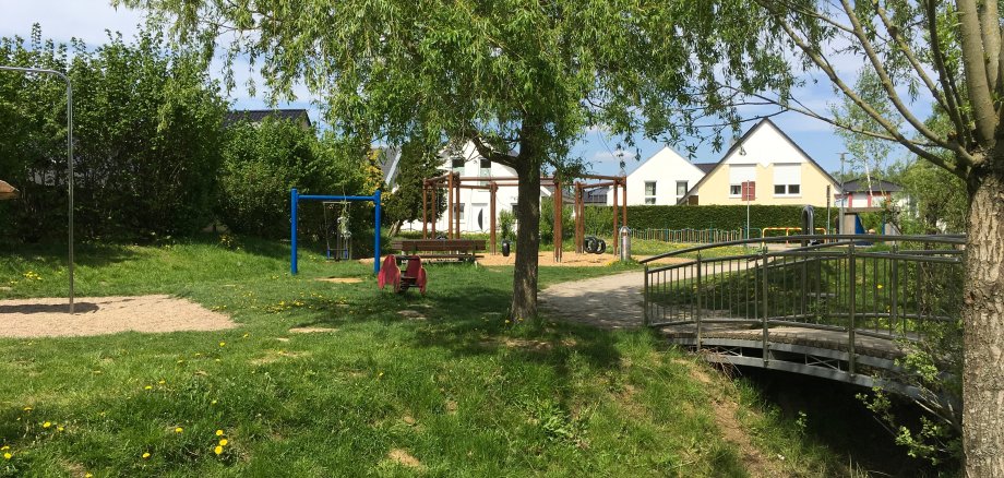 Mehrgenerationenspielplatz.jpg